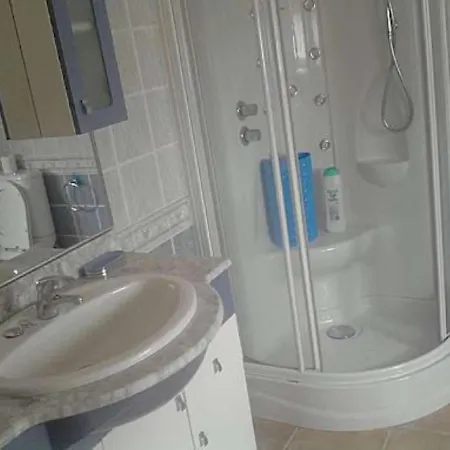 House - 4 Bedrooms - 06431 Sanxenxo